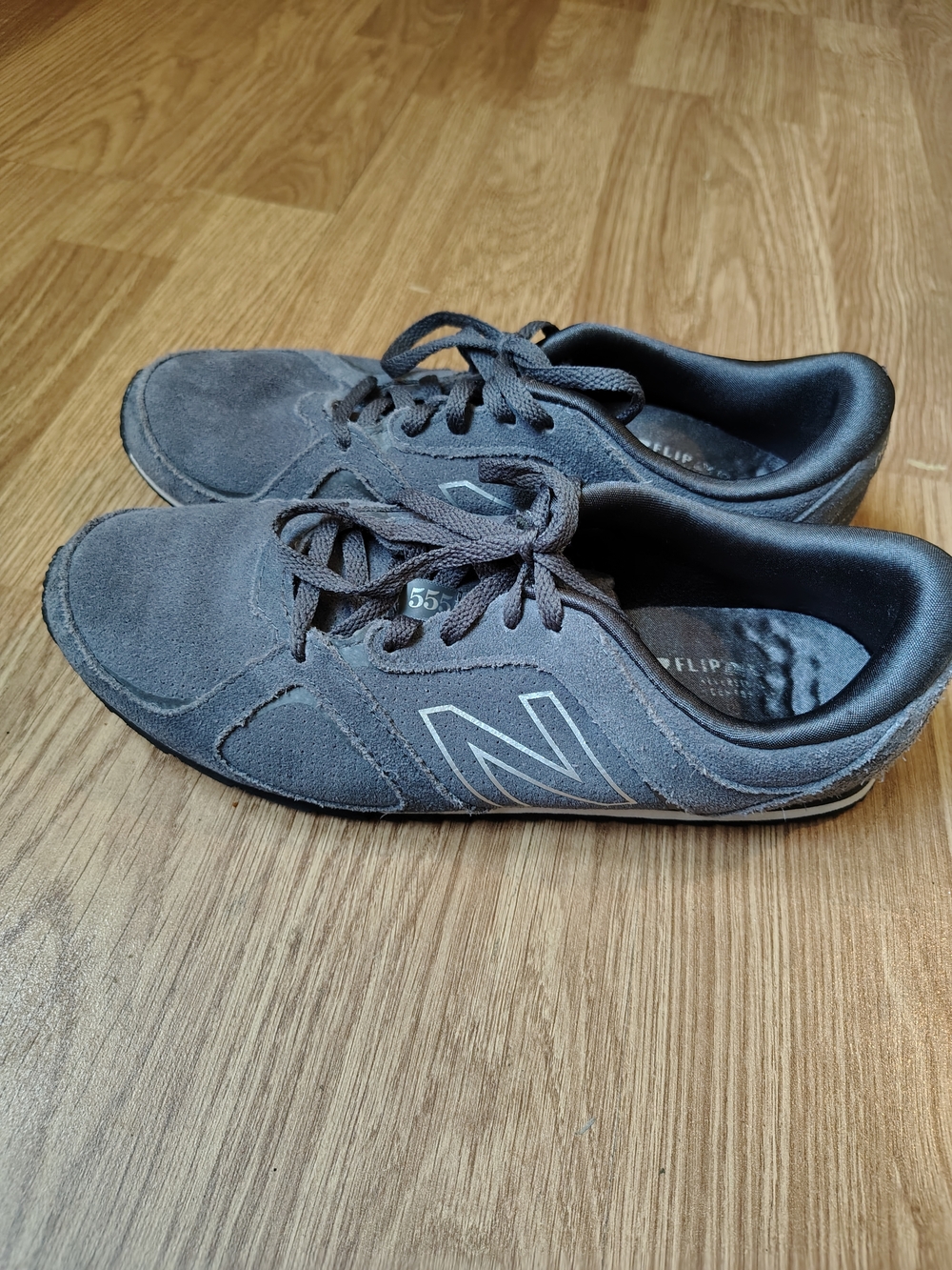 New Balance 555 Gray Suede Lace Up Flip Duo Sneakers Women's Size 8 Casual